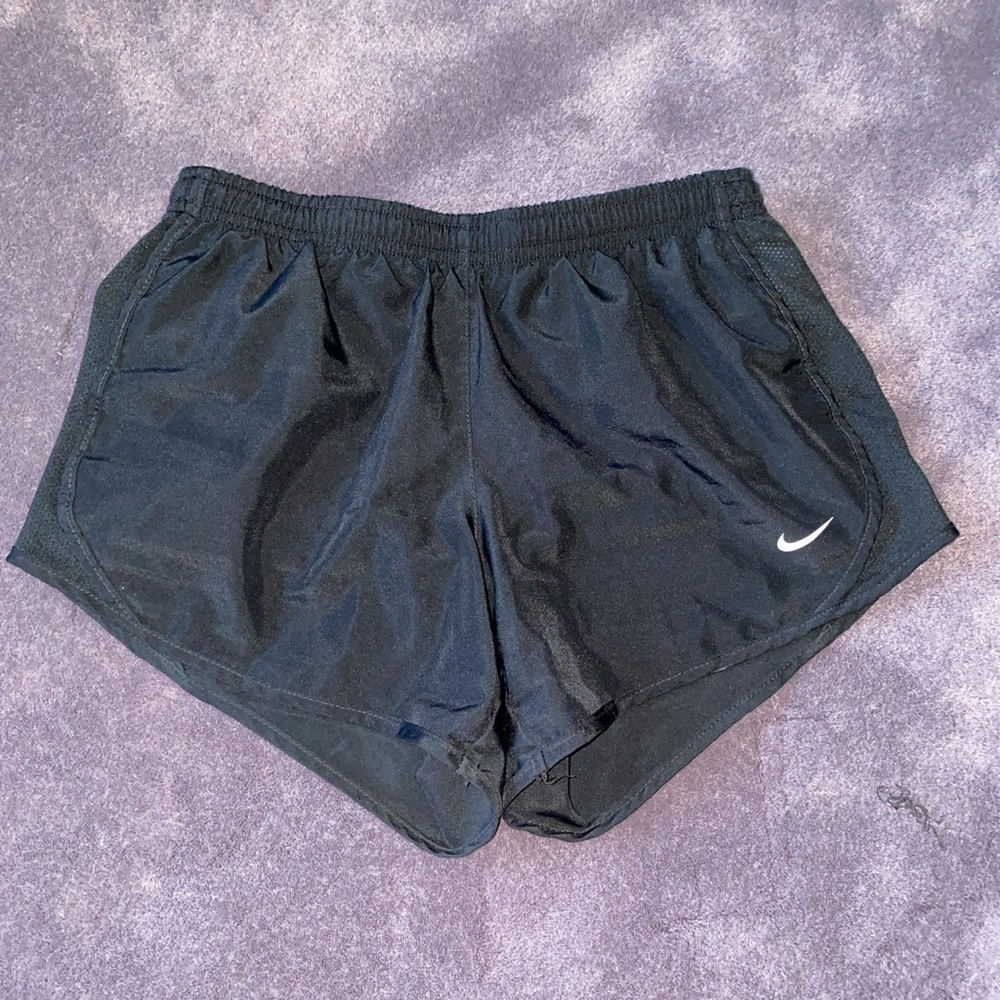Black Nike shorts